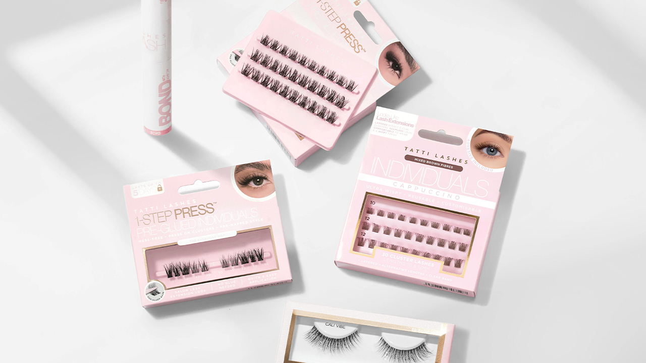 tatti-lashes